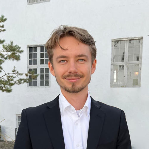 Robert Hjortsholm M. - Full-stack software engineer