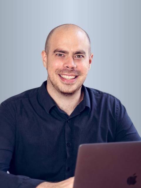 Hugues B. - Directeur commercial