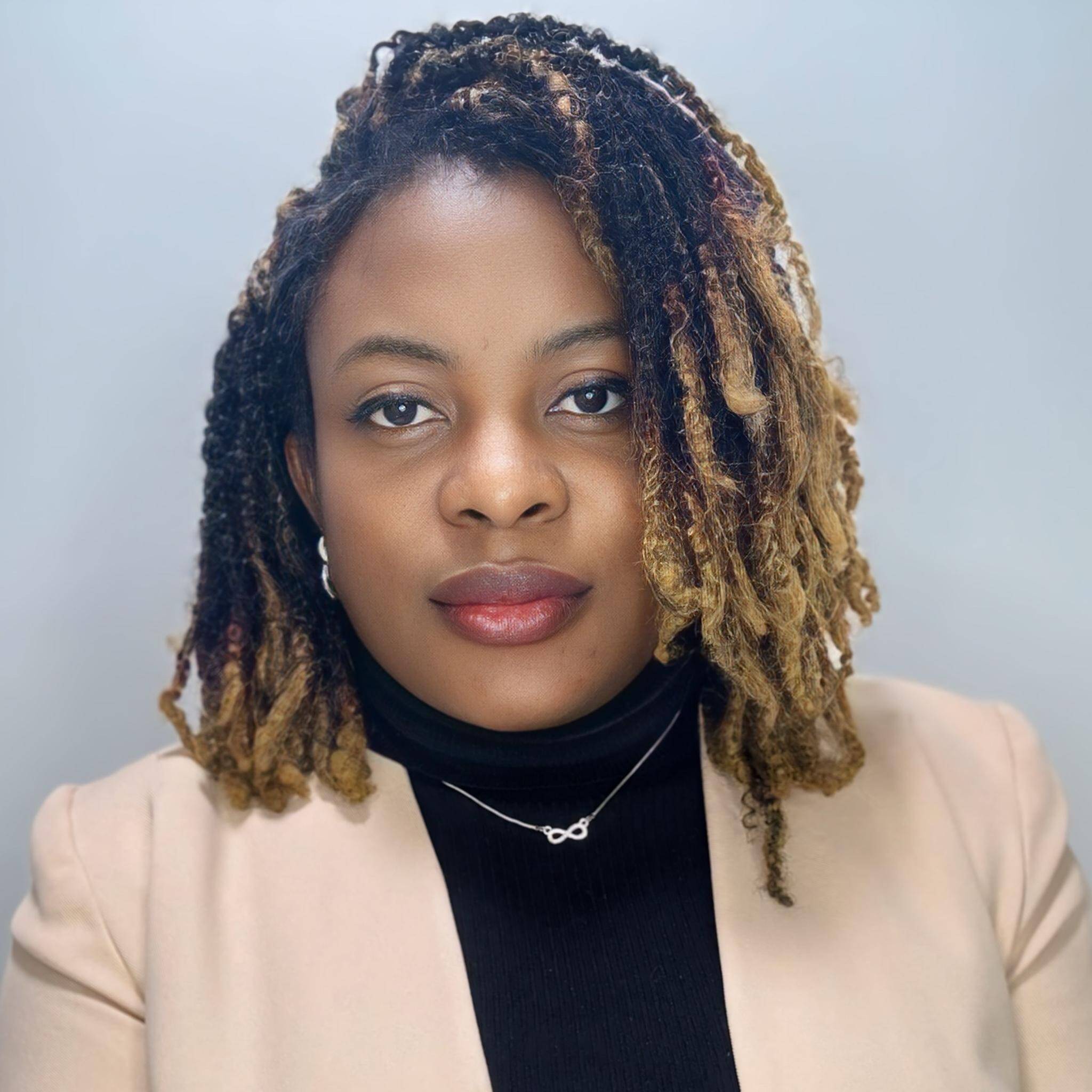 Carmen Rita Rodriguez - Consultante en anlyse  financière et gestion admin