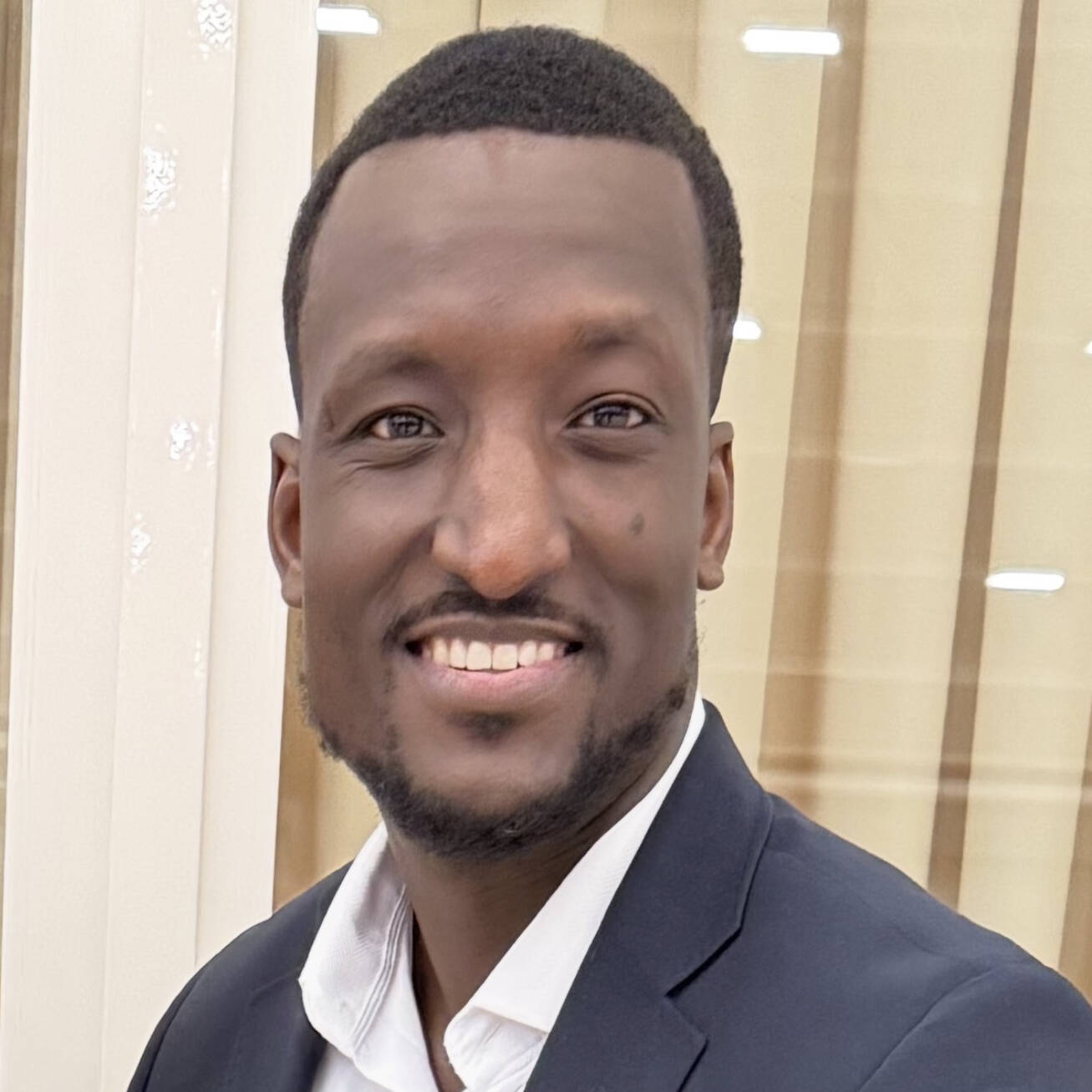 Emmanuel Asare - Responsable Admin et Financier / Office Manager