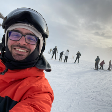 Hüseyin Demirel - IT & Digital Marketing Expert