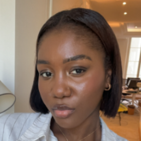 Aya Roxane  - Support Administratif et Organisationnel