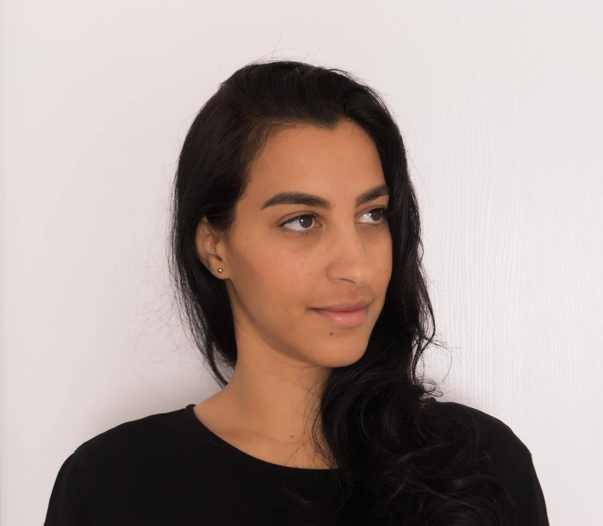 Benhassena Houria - Graphiste Web designer