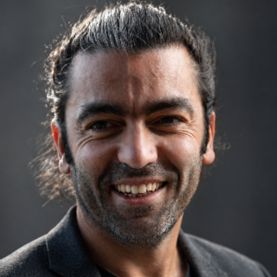 Ricardo Quintas - Brand & Graphic Designer