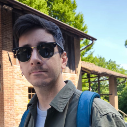 Alessio Pilò - Social & Marketing Copywriter