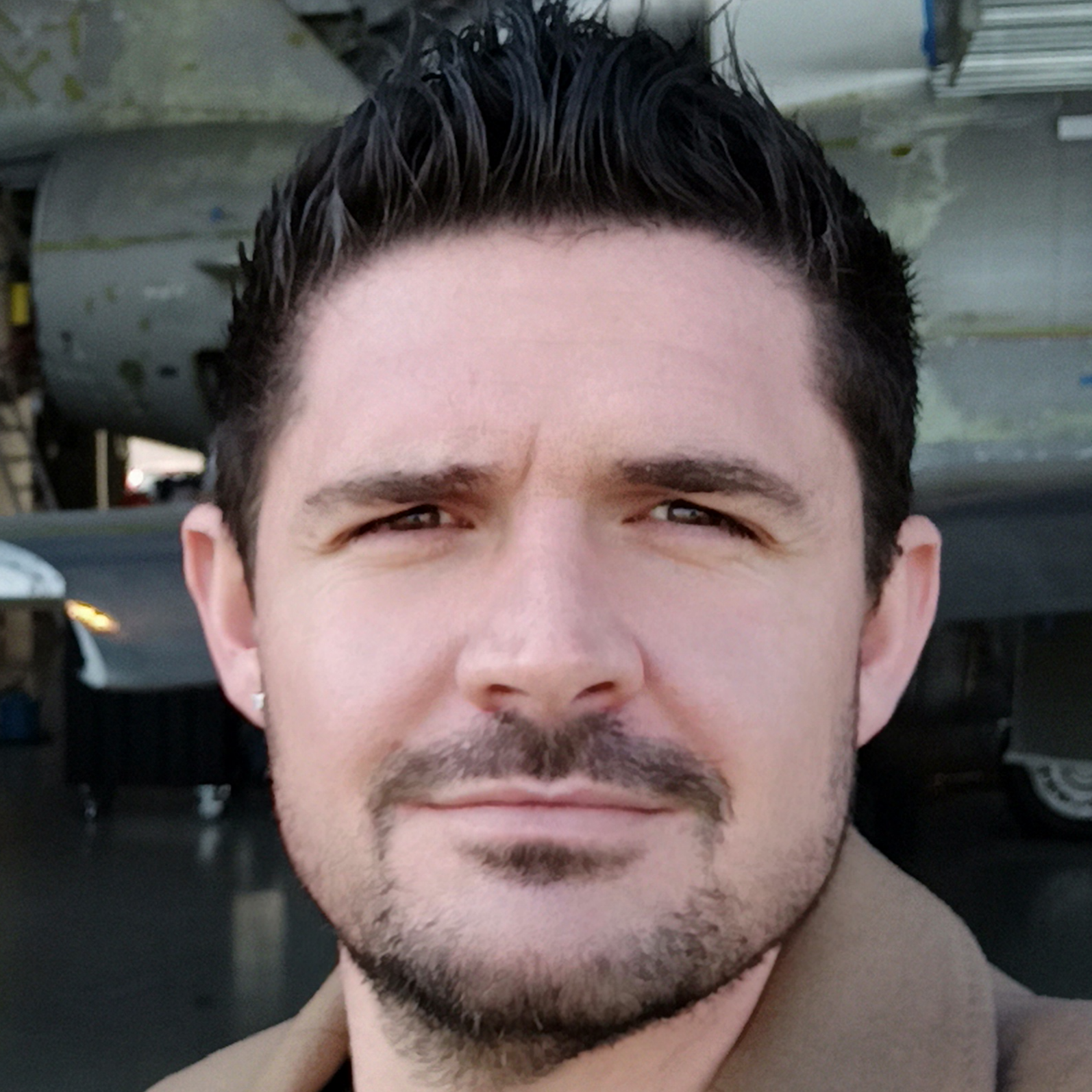 Clint De Battista - Expert Full-Stack Senior · Laravel · Vue.js · SaaS