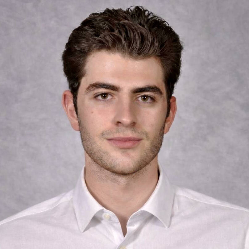 Pablo Esteban - Data Analyst especialista en Amazon & E-commerce