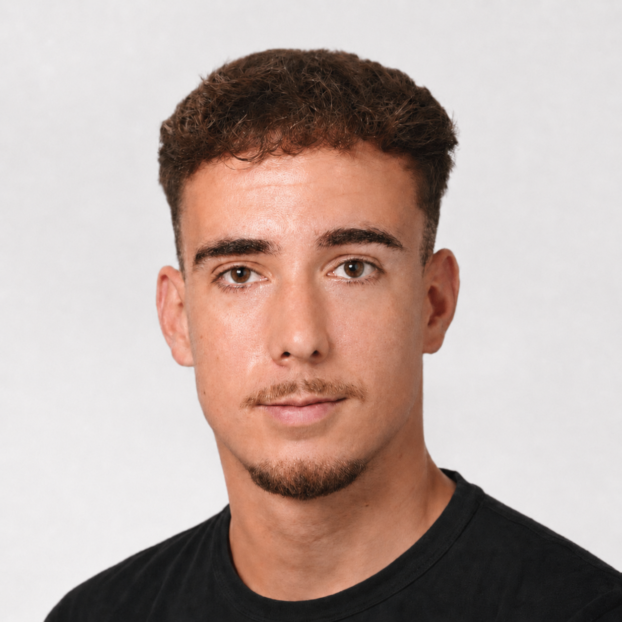 Enzo Paillard - Webflow Expert 🥇 | Webdesigner | UI/UX Figma