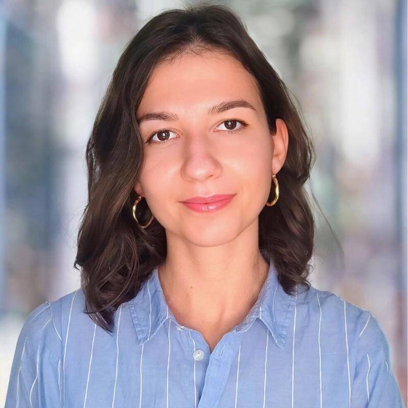 Zara Manolova - Marketing & Business Development Consultant