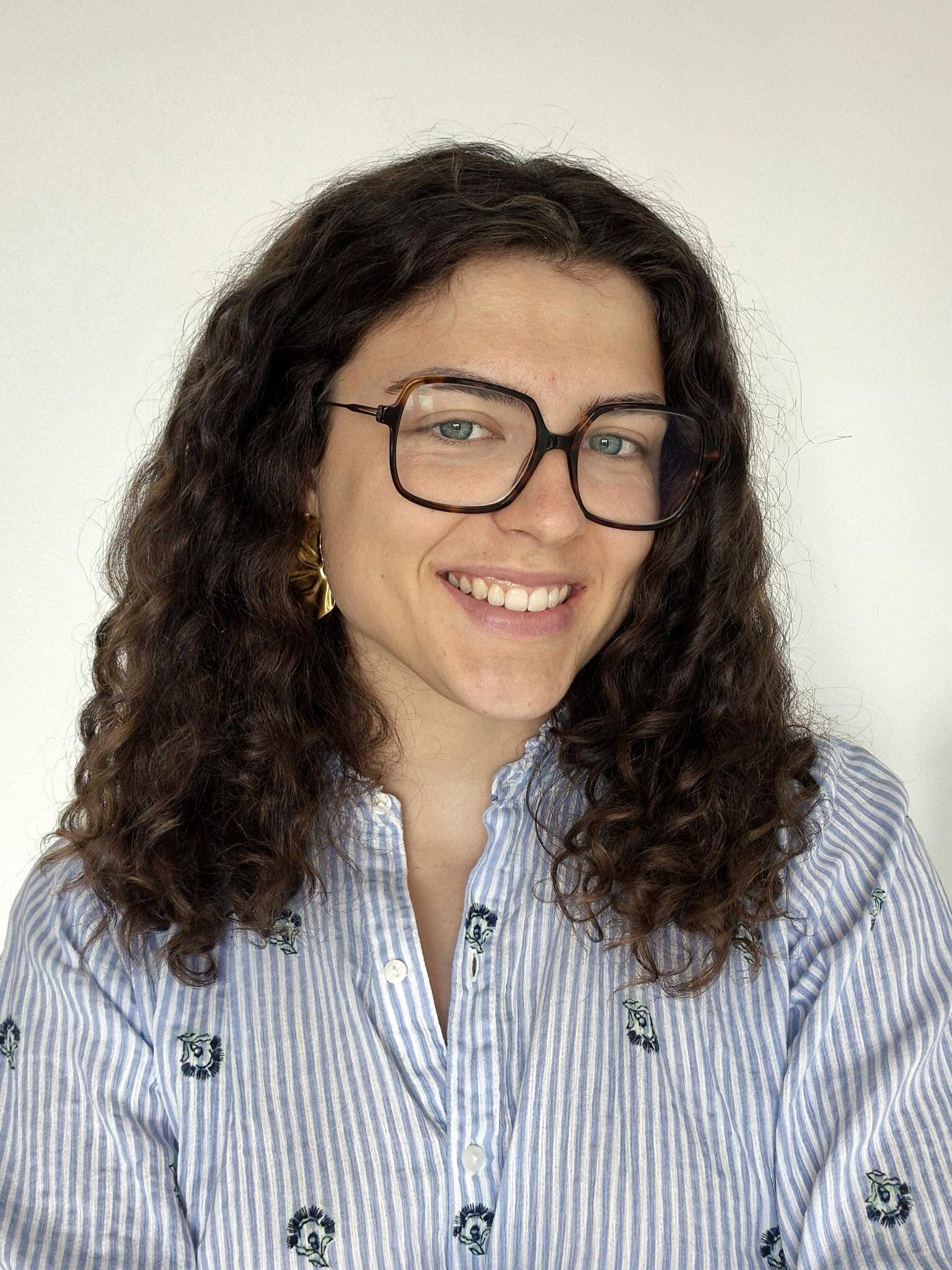 Léona L.
