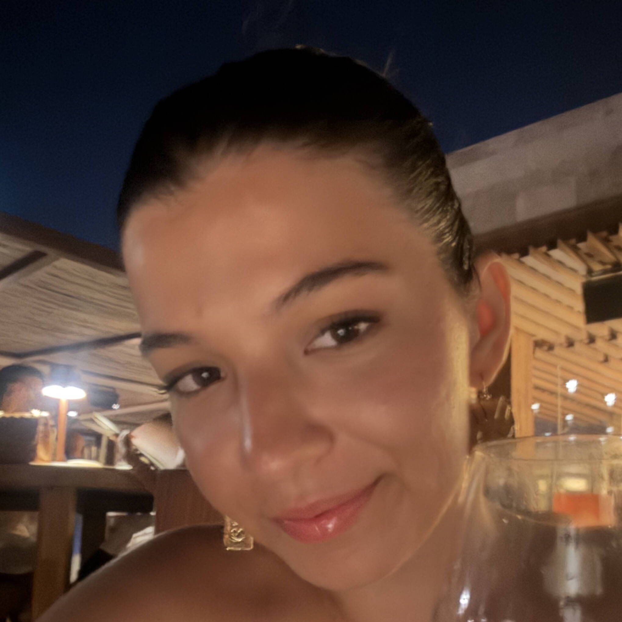 Yagmur Pamuk - Social media manager