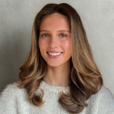 Charlotte Callebaut - Social Media & Content Strategist