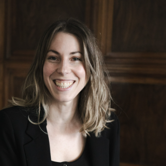Eva Alcaide Moyano - Experte en systèmes Qualité | QSE | Référente RSE