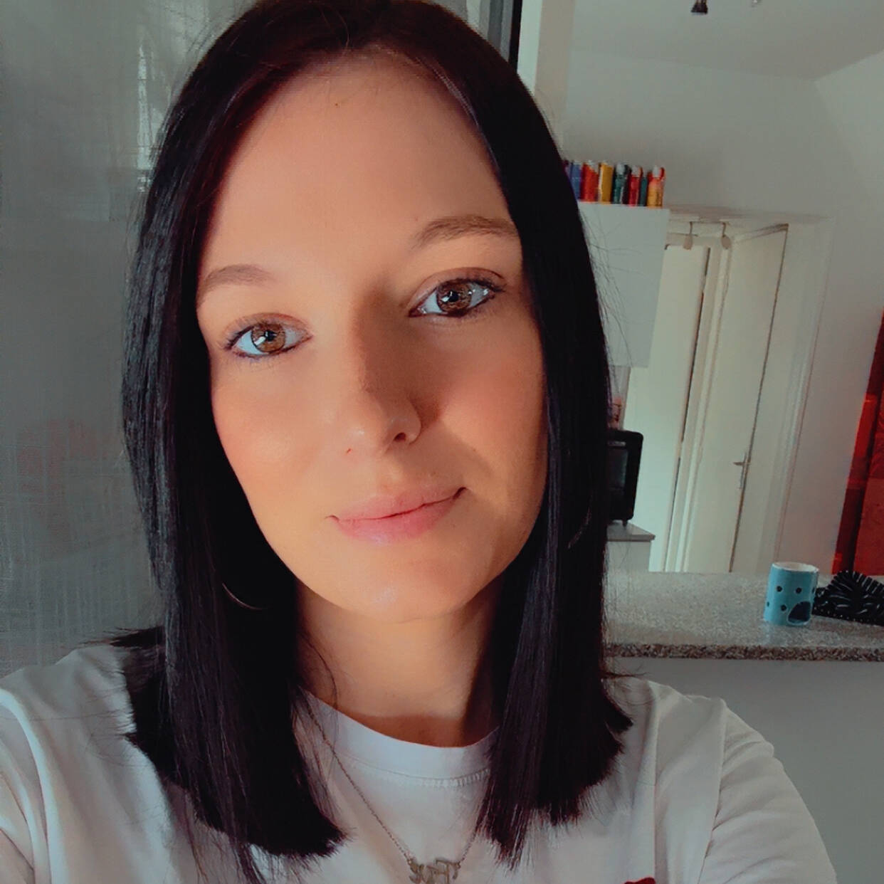 Jennifer Guns - Assistant virtuel | Gestion emails, planning & sup