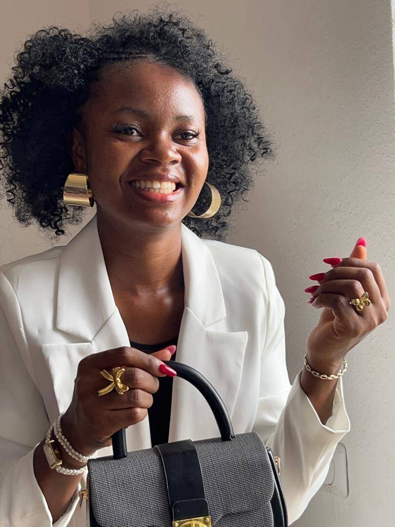 Diane Mbala, Receptionist and Customer Service Assistant