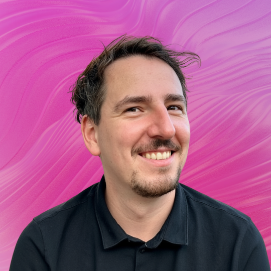 Stefan K. - Motion Designer für KI-Marketing-Videos