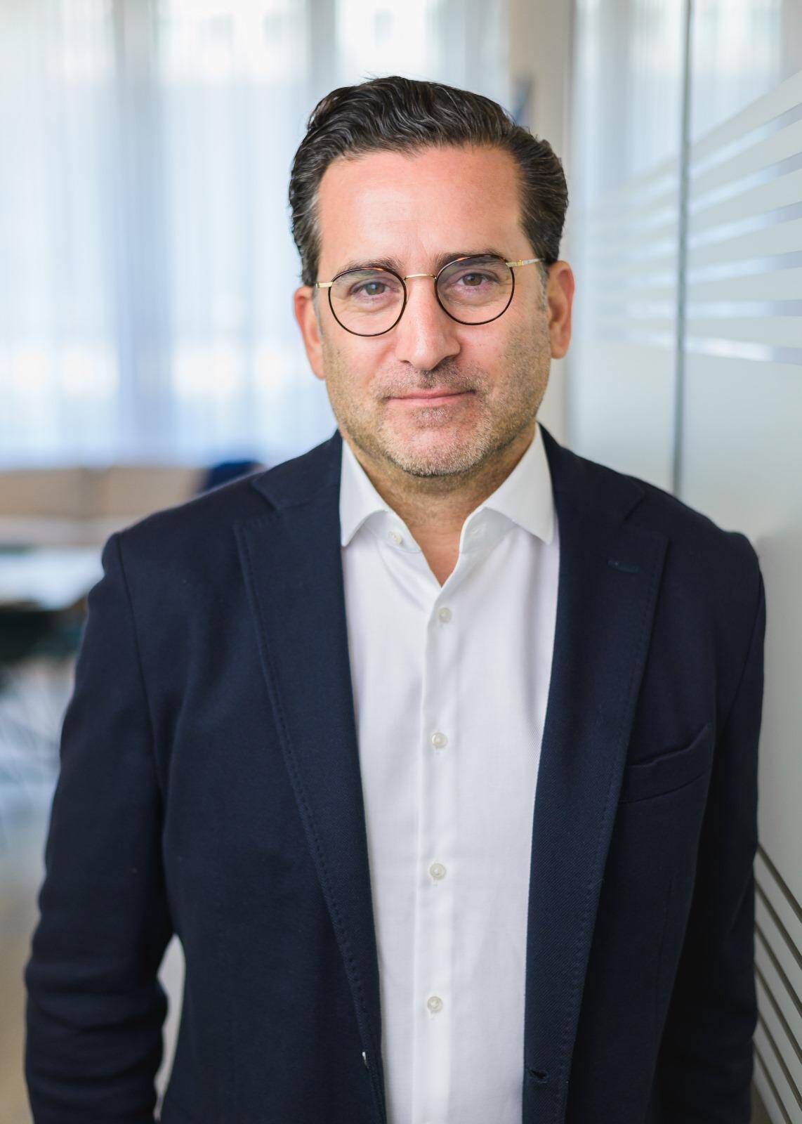 Daniel L.