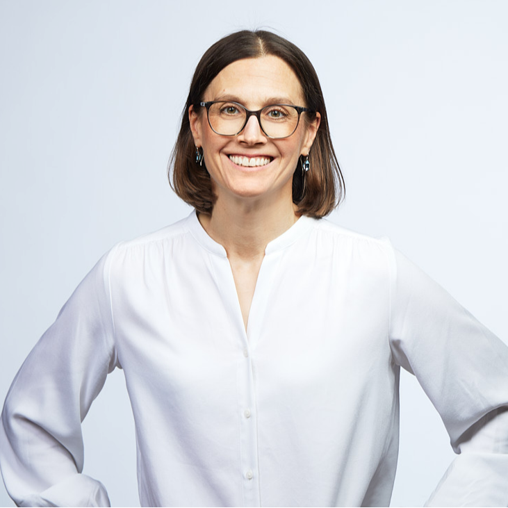 Clara  - Interim Head of HR I Interim HR Manager