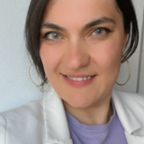 Hediye Adibelli