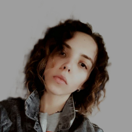 Emilia Hrushko - ASSISTANTE ADMINISTRATIVE & SUPPORT CLIENT (ÉCRIT)