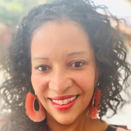 Khady Cisse - Experte en Setting/Cold Calling