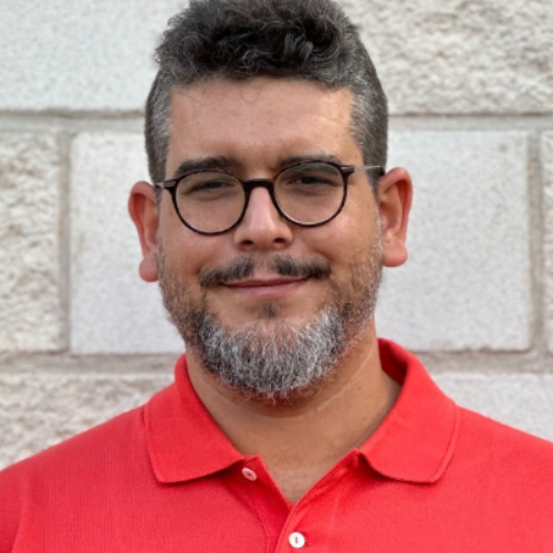 Carlos M. - Backend & IoT · Node.js · PHP · Legacy Rescue