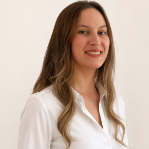 Houda Hadj Ramdane - Assistante communication et marketing