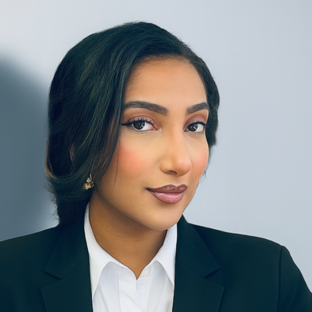 Samia  - Rédactrice juridique et appui administratif