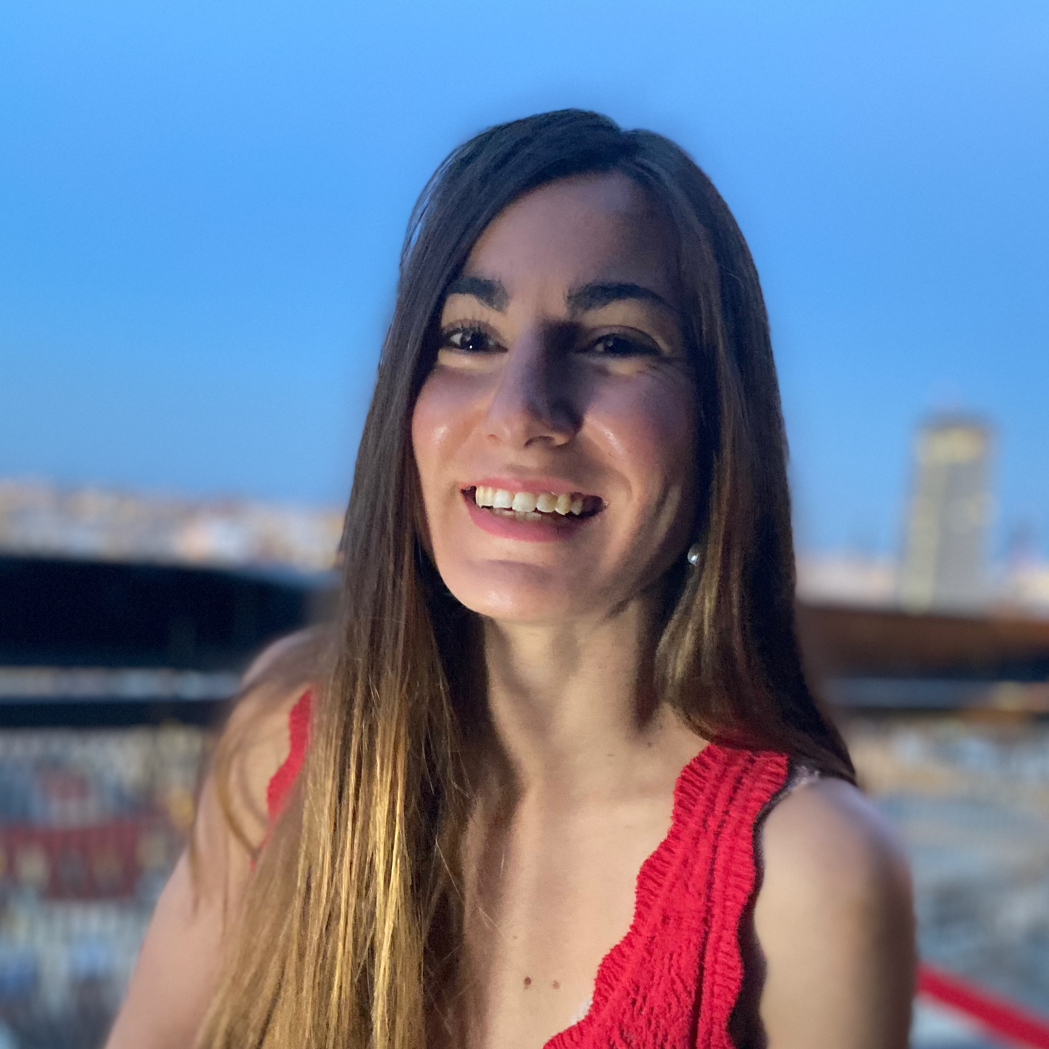 Sandru Poyatos - Desarrolladora Fullstak: JAVA, PYTHON, JS, REACTJS