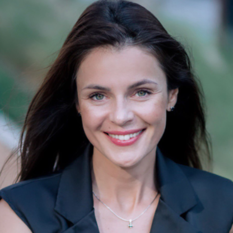 Svetlana  - Brand & Marketing Strategist