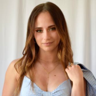 Ysaline L - Community Manager - Réseaux sociaux