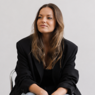 Clara Larger - Créatrice UGC & Social media manager