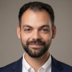 S. Caliari - Économiste d'entreprise ES