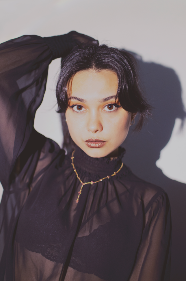 Alexandra Opaline - Voix-off, chanteuse, coach vocal
