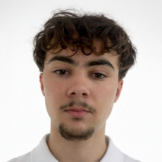 Liam Vuilleumier - Développeuse Backend & Data – Java, Python, Scala