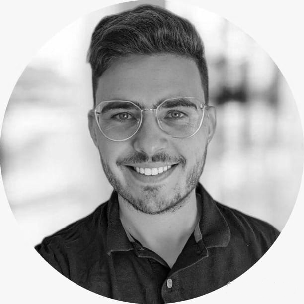Antoni F. - Automatización con IA | n8n, make |  APIs, webhook