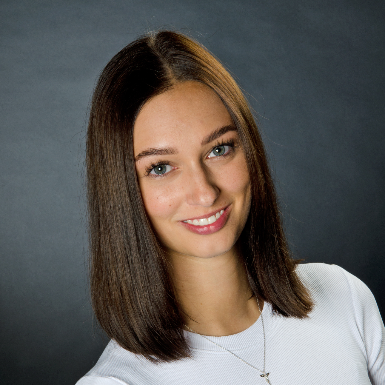 Kim Marie Bellon - UGC, Brand & Online Marketing