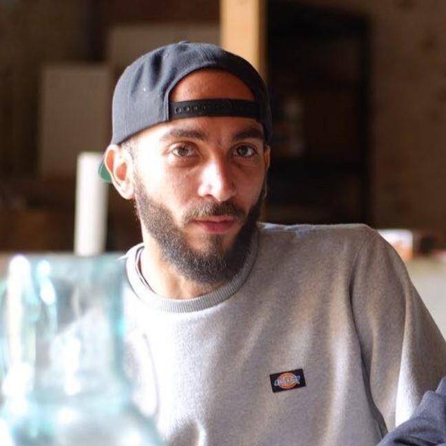 Makonnen Dos Santos - Product Design | Leadership | UX-UI