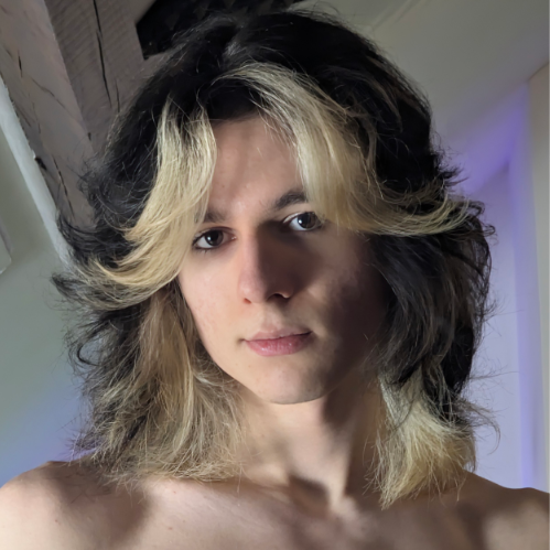 Eli S. - Graphiste & Photographe