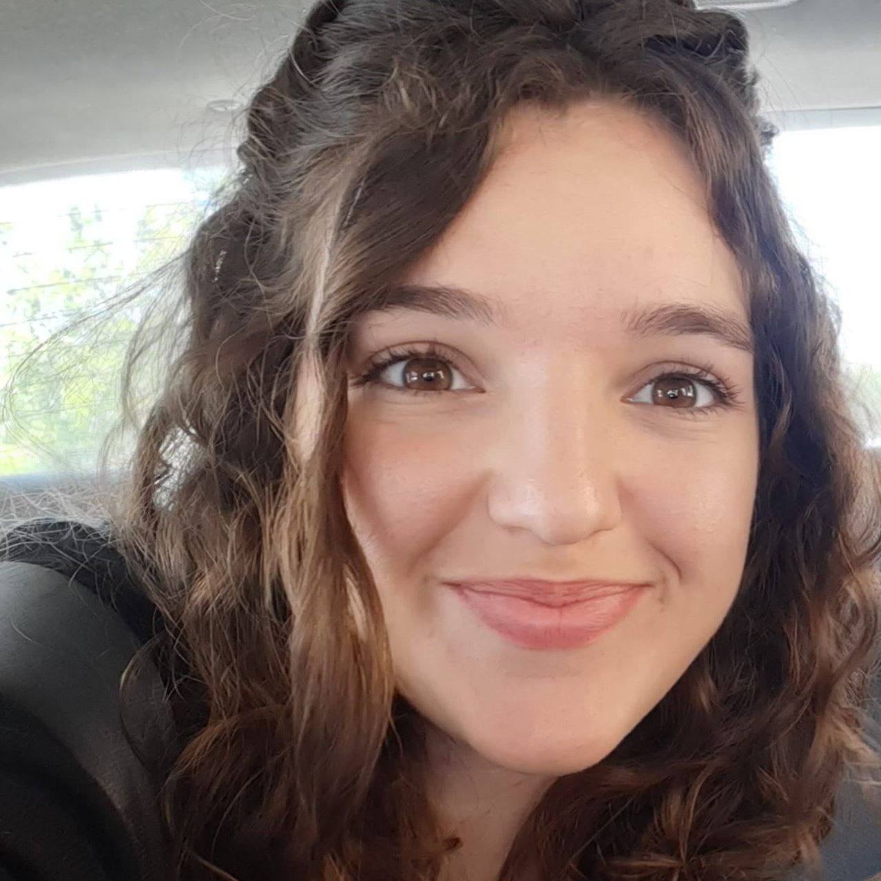 Lisa C. - Copywritter 