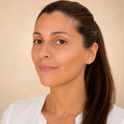 Liya Kharitonova - Product & Website Designer