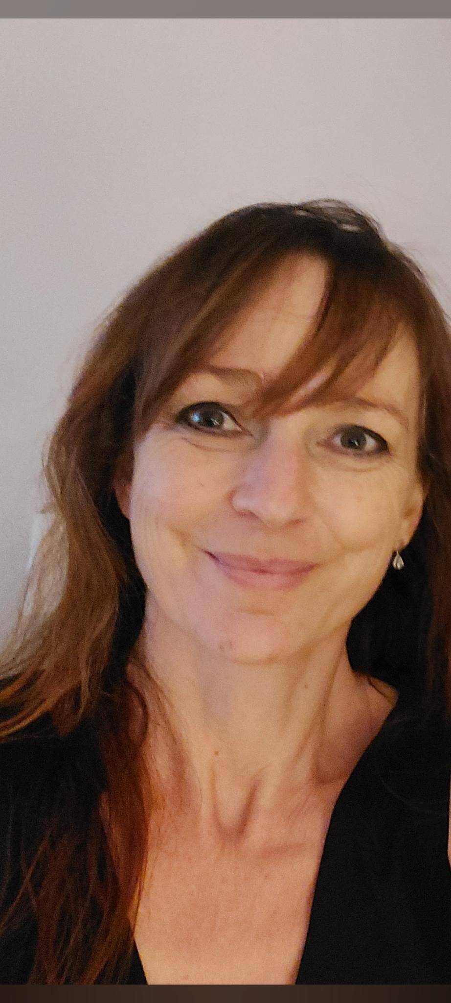 Delphine  - Präventionsberater | Lebensqualität am Arbeitsplatz & psychosoziale Risiken | Suchtmedizin