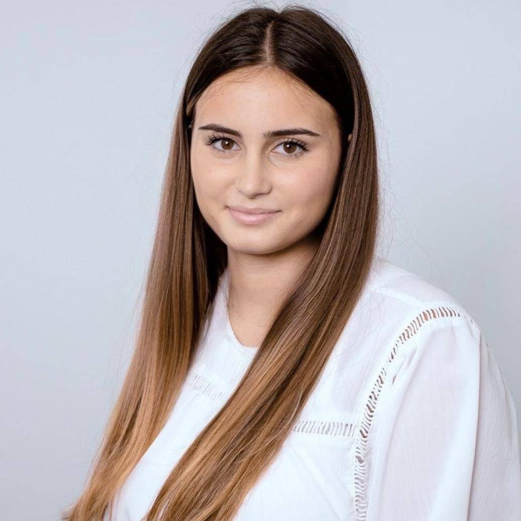 Ines Zouaoui - Comptable