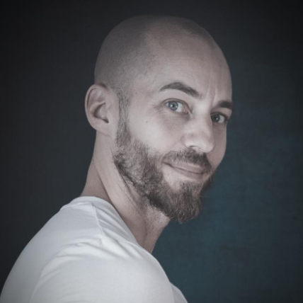 Julien Z - Communication & Design