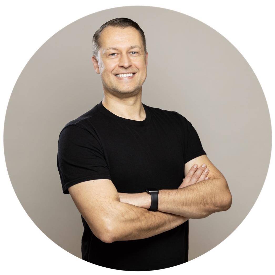 Stefan Bechstein - Senior Marketing Marketing