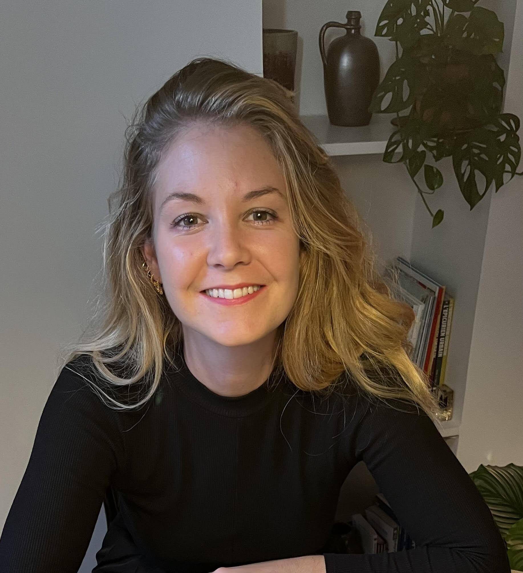 Estelle S. - Data Analyst - Metabase, Python, API, process IA