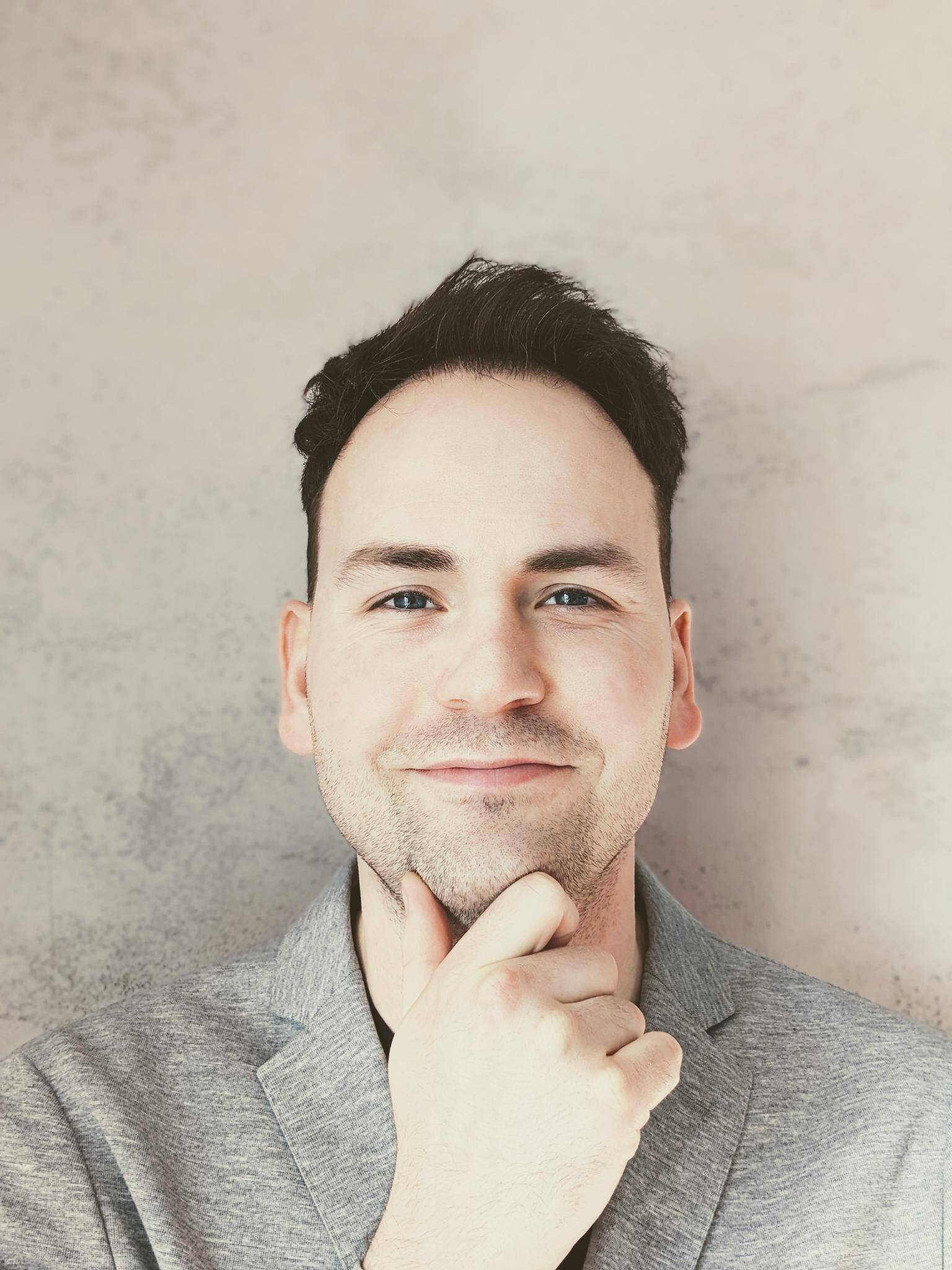 Benjamin B. - Texter, Übersetzer, Master Storyteller, Copywriter
