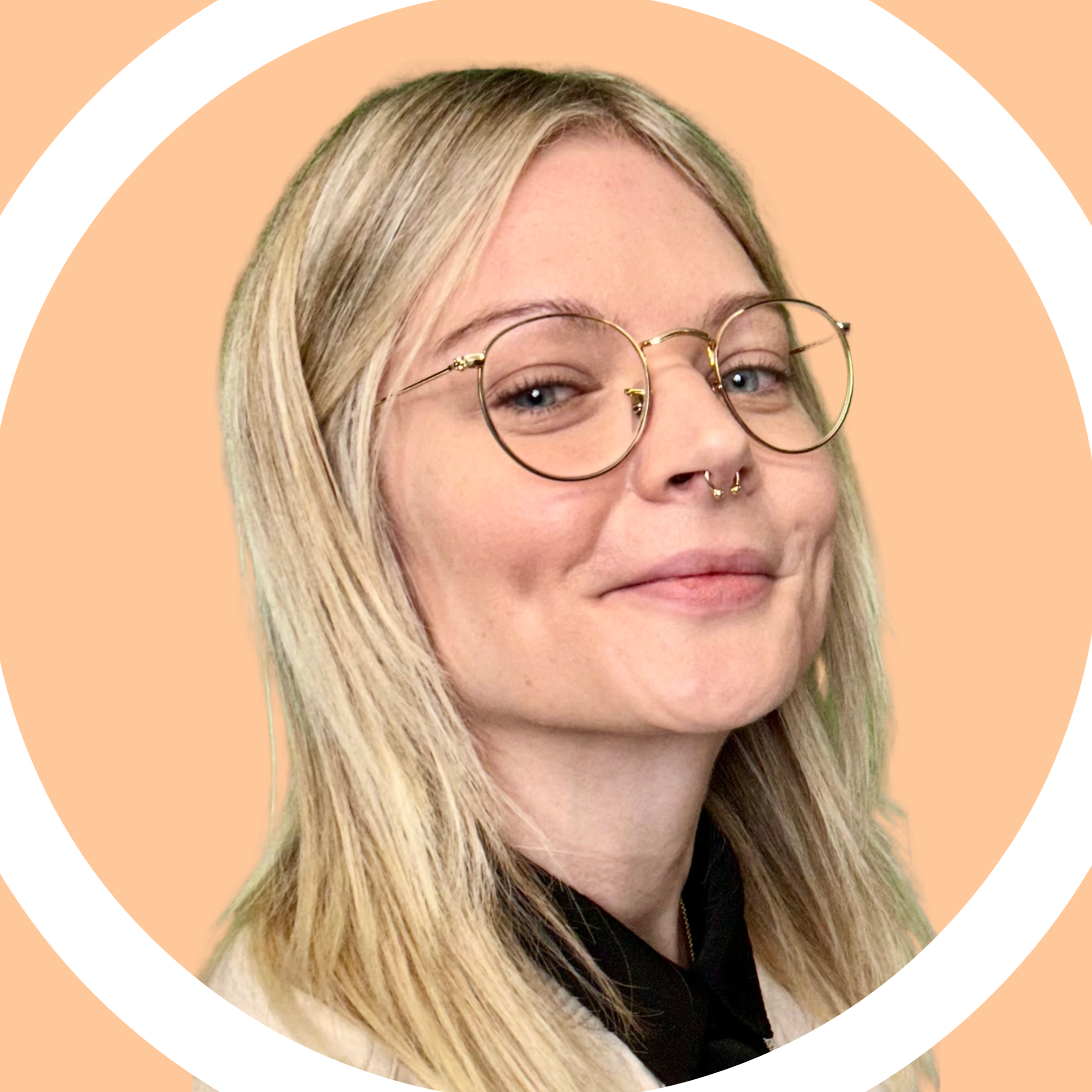 Sylvia  - Social media Consultant