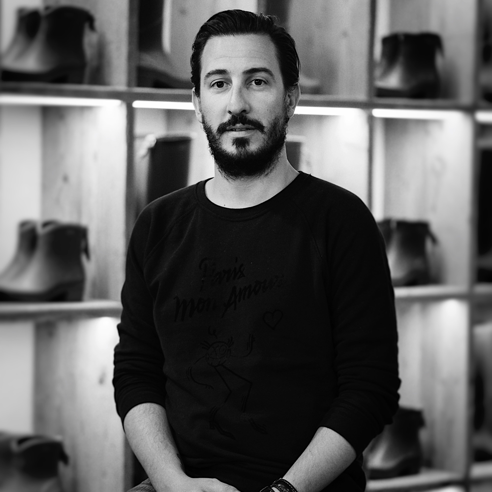 Julien L. - Expert en Communication, Marketing & IA