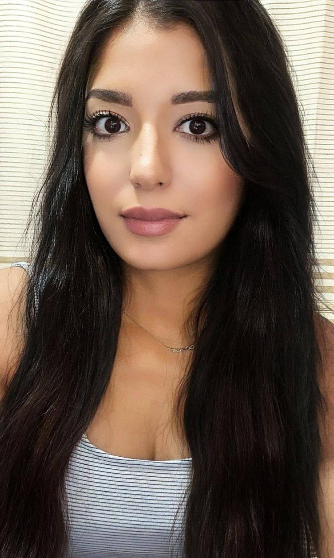 Imane B.